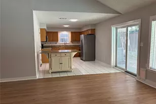 4105 Gentle Springs Dr, Arlington, TX 76001 - Photo 13