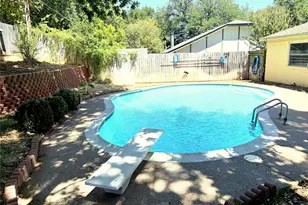 4105 Gentle Springs Dr, Arlington, TX 76001 - Photo 5