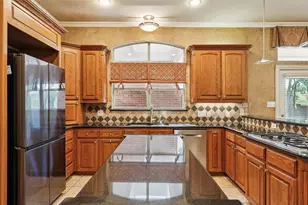 27 Oak Forrest Cir, Denton, TX 76210 - Photo 11