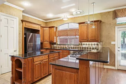 27 Oak Forrest Circle, Denton, TX 76210 - Photo 9