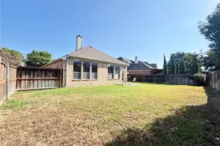 2811 Barco, Grand Prairie, TX 75054 - Photo 29