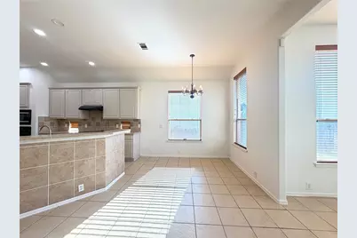 2811 Barco, Grand Prairie, TX 75054 - Photo 9