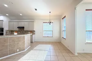 2811 Barco, Grand Prairie, TX 75054 - Photo 9