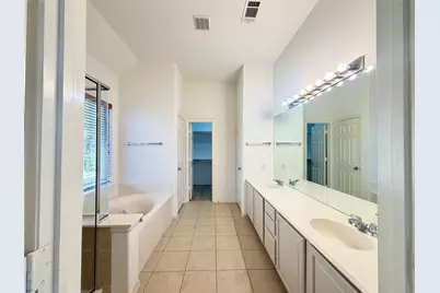 2811 Barco, Grand Prairie, TX 75054 - Photo 23