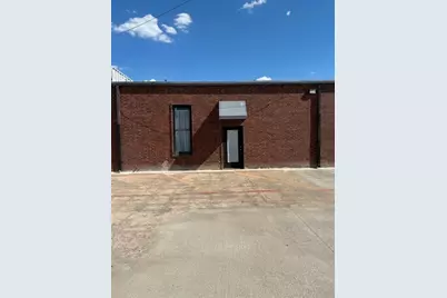 100 NE Main Street #D, Ennis, TX 75119 - Photo 1