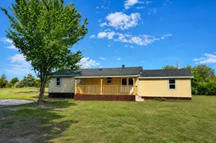 8275 Bay Dr, Quinlan, TX 75474 - Photo 3