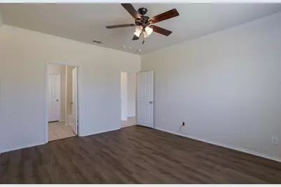 807 Bastrop Drive, Arlington, TX 76002 - Photo 5