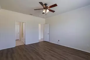 807 Bastrop Dr, Arlington, TX 76002 - Photo 5