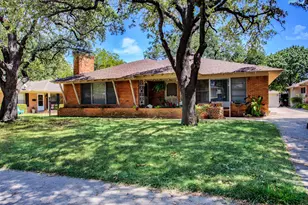 6552 St Moritz Ave, Dallas, TX 75214 - Photo 1
