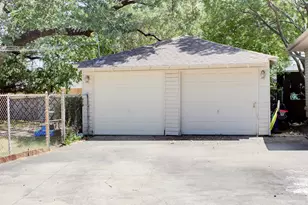 6552 St Moritz Ave, Dallas, TX 75214 - Photo 13