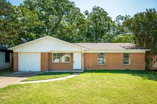 204 S Lillis Ln, Denison, TX 75020 - Photo 1