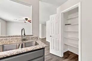 6811 Waterlilly View Ln, Richmond, TX 77469 - Photo 15
