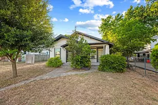 711 Brown St, Waxahachie, TX 75165 - Photo 1