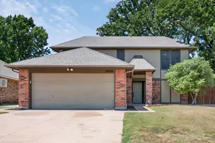 5600 Fox Hunt Dr, Arlington, TX 76017 - Photo 1