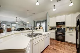 620 Cypress Hill Dr, McKinney, TX 75071 - Photo 19