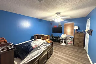1020 Morgan Ln, Blossom, TX 75416 - Photo 9