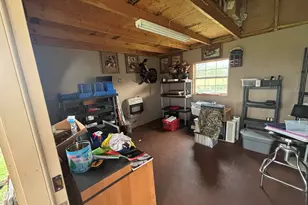 1020 Morgan Ln, Blossom, TX 75416 - Photo 17