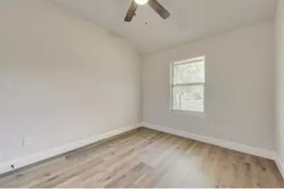 721 N Jefferson Street, Pilot Point, TX 76258 - Photo 5