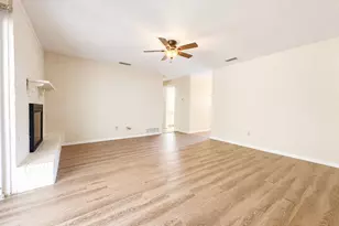 2025 Meadow Glen, Irving, TX 75060 - Photo 3
