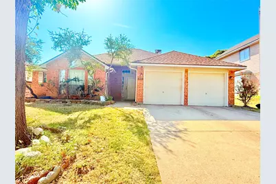 4512 Queenswood Drive, Grand Prairie, TX 75052 - Photo 1
