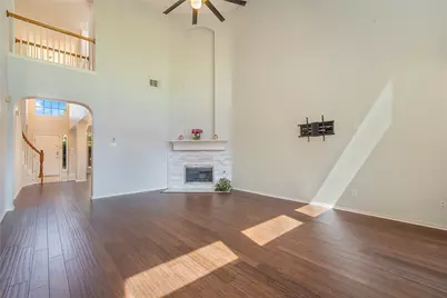 8172 Peacock Lane, Frisco, TX 75035 - Photo 9