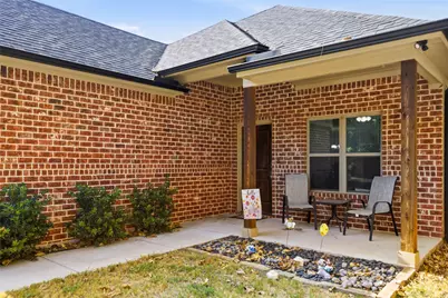 519 W Ford Street, Denison, TX 75020 - Photo 1