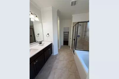 11808 Kurth Drive, Frisco, TX 75036 - Photo 9