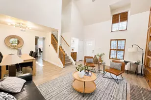 300 Lamesa Ct, Irving, TX 75063 - Photo 5