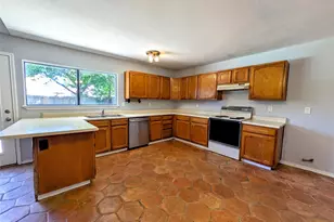 2301 Villanova St, Arlington, TX 76018 - Photo 11