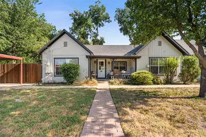 314 W 4th Street, Weatherford, TX 76086 - Photo 1
