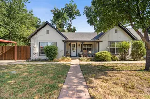 314 W 4th St, Weatherford, TX 76086 - Photo 1