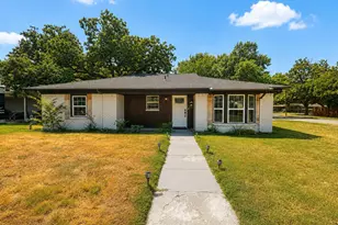 102 E Highland Dr, Irving, TX 75062 - Photo 3