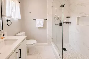 102 E Highland Dr, Irving, TX 75062 - Photo 25