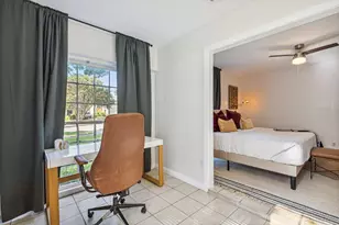 2435 W 10th St, Dallas, TX 75211 - Photo 17