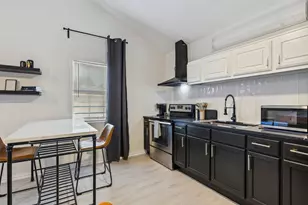 2435 W 10th St, Dallas, TX 75211 - Photo 29