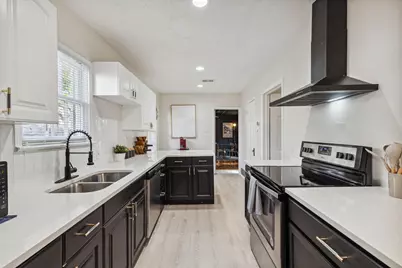 2435 W 10th Street, Dallas, TX 75211 - Photo 19