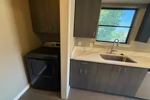 320 Queens Ct N, Mansfield, TX 76063 - Photo 9