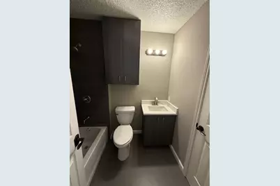 320 Queens Court N, Mansfield, TX 76063 - Photo 15