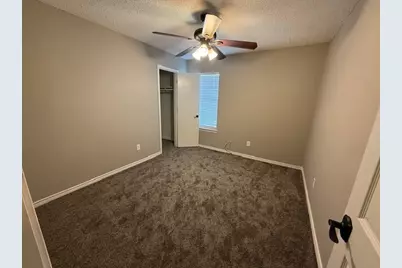 320 Queens Court N, Mansfield, TX 76063 - Photo 13