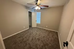 320 Queens Ct N, Mansfield, TX 76063 - Photo 13
