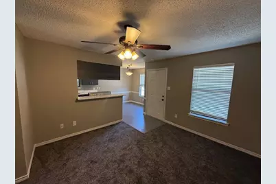 320 Queens Court N, Mansfield, TX 76063 - Photo 7