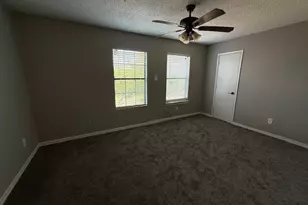 320 Queens Ct N, Mansfield, TX 76063 - Photo 17
