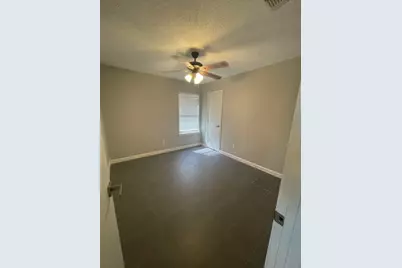320 Queens Court N, Mansfield, TX 76063 - Photo 5