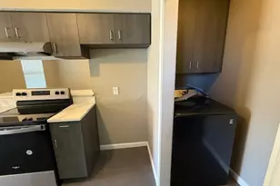 320 Queens Ct N, Mansfield, TX 76063 - Photo 11