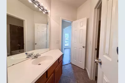 1756 Hidden Brook Drive, Grand Prairie, TX 75050 - Photo 13