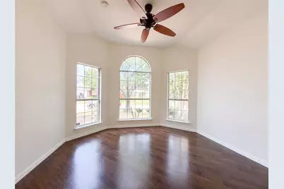 1756 Hidden Brook Drive, Grand Prairie, TX 75050 - Photo 5