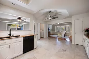 1908 Lavaca Trail, Carrollton, TX 75010 - Photo 21