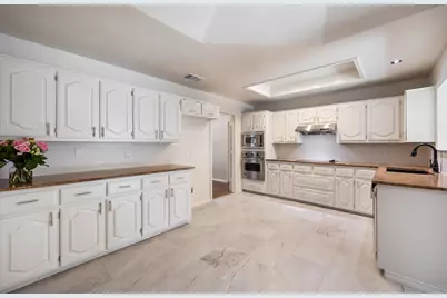 1908 Lavaca Trail, Carrollton, TX 75010 - Photo 19