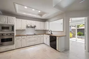 1908 Lavaca Trail, Carrollton, TX 75010 - Photo 23