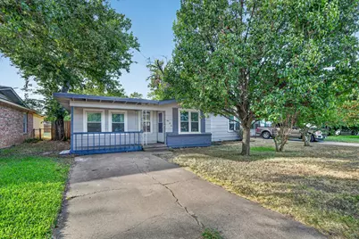 906 Euclid Street, Cleburne, TX 76033 - Photo 3